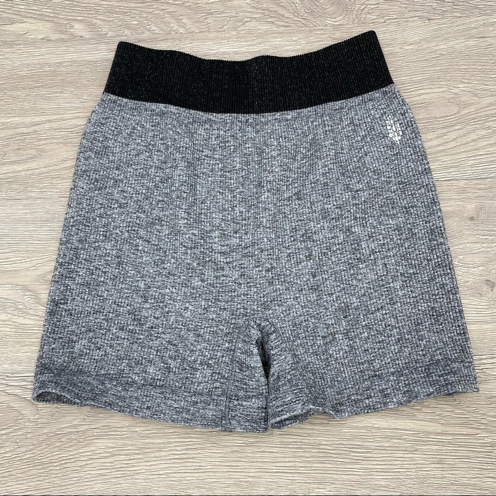 New FP Movement Prajna Seamless Shorts in Heather Grey Size M/L
